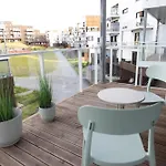 Moderne Sentralt Pa Tromsoya 아파트 *