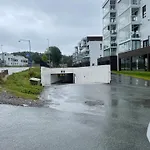 Moderne Sentralt Pa Tromsoya * 트롬쇠