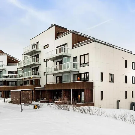 Moderne Sentralt Pa Tromsoya Tromso