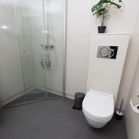 Moderne Sentralt Pa Tromsoya * Tromsø